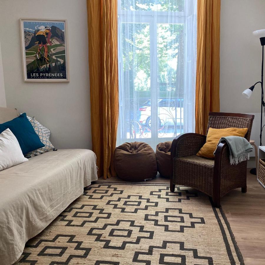 Fantastic Ground Floor Apartment Opposite Thermes Bagnères-de-Luchon Zewnętrze zdjęcie