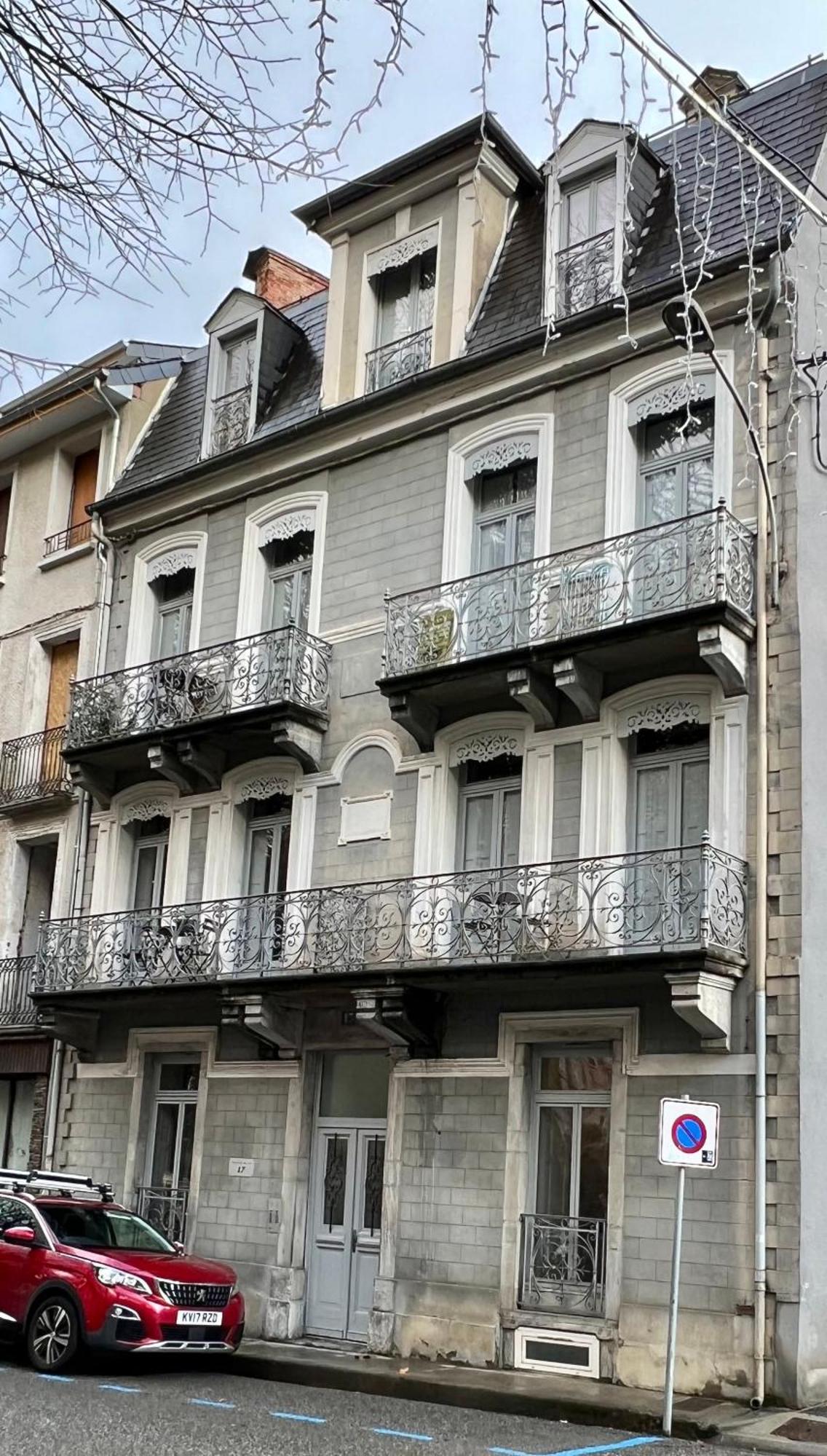 Fantastic Ground Floor Apartment Opposite Thermes Bagnères-de-Luchon Zewnętrze zdjęcie